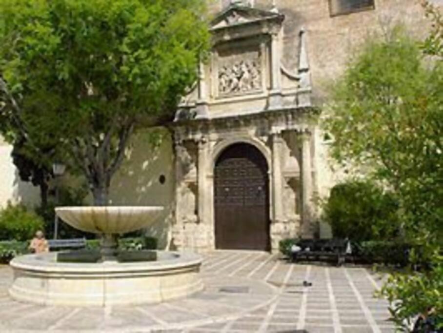 C Palacio Parking Segun Disponibilidad Seville Exterior photo