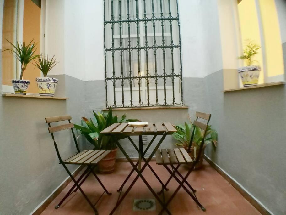 C Palacio Parking Segun Disponibilidad Seville Exterior photo